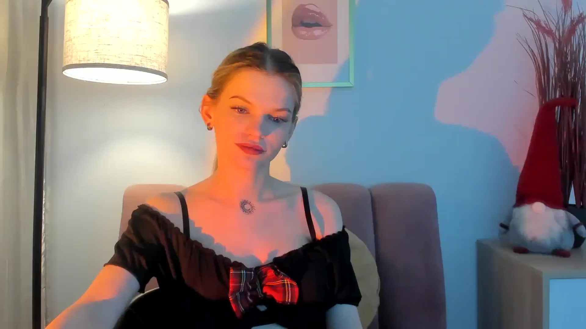 Gallery image thumbnail from ChristinaWave's myfreecams stream on, 01/02/2026, 14:16 image 12 of 20