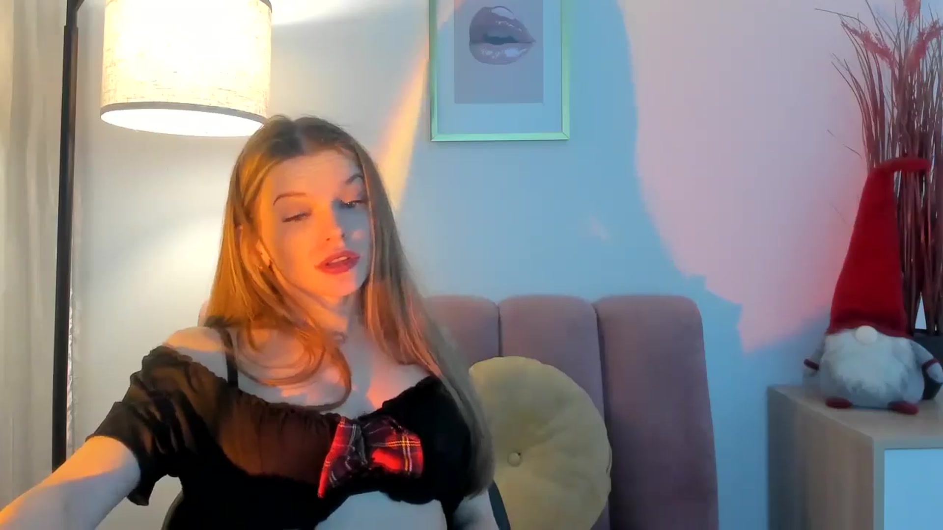 Gallery image thumbnail from ChristinaWave's myfreecams stream on, 01/02/2026, 15:04 image 10 of 20