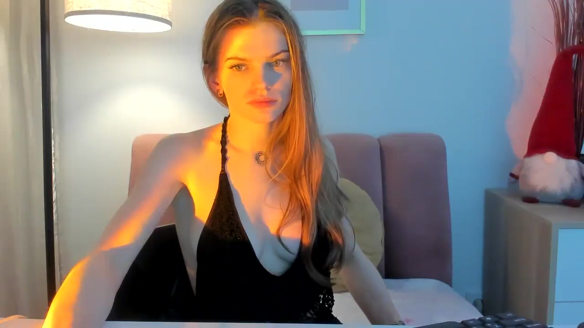 Gallery image thumbnail from ChristinaWave's myfreecams stream on, 01/03/2026, 14:09 image 14 of 20