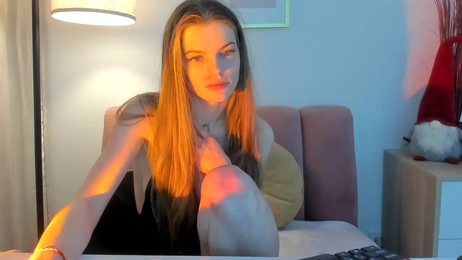 Gallery image thumbnail from ChristinaWave's myfreecams stream on, 01/03/2026, 14:09 image 5 of 20