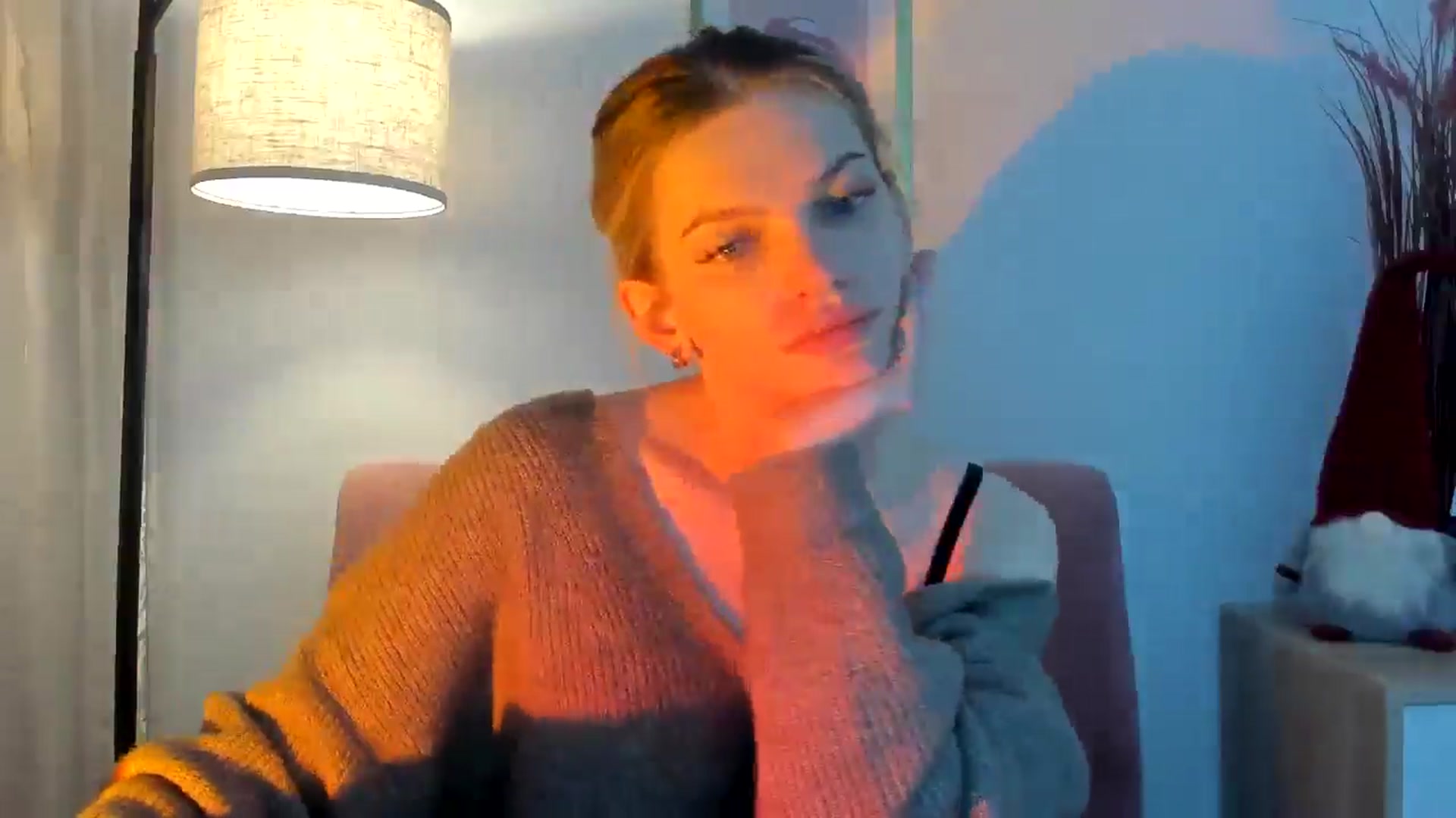 Gallery image thumbnail from ChristinaWave's myfreecams stream on, 01/04/2026, 11:53 image 5 of 20