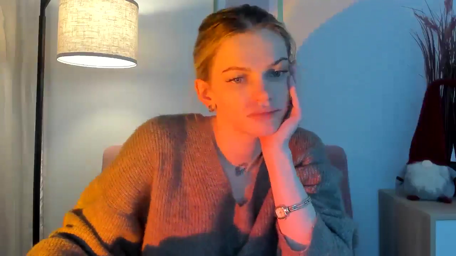 Gallery image thumbnail from ChristinaWave's myfreecams stream on, 01/04/2026, 13:49 image 4 of 20