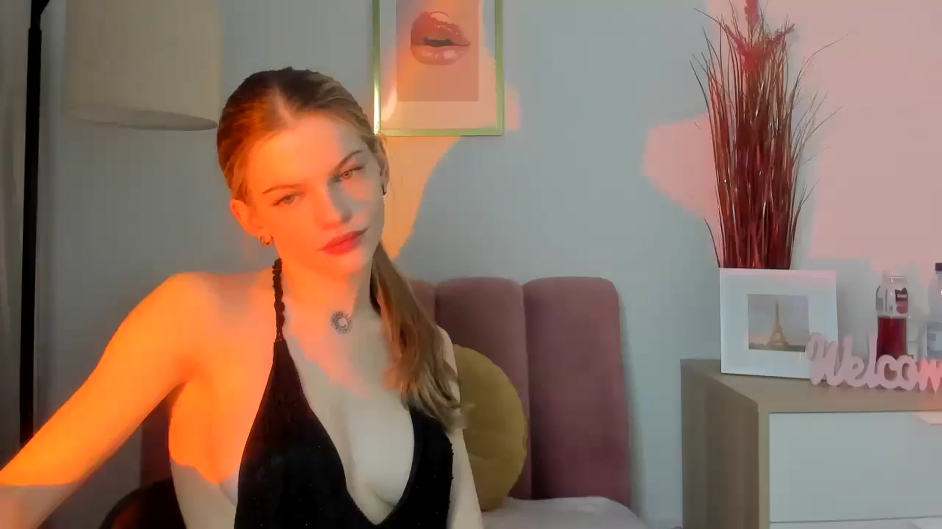 Gallery image thumbnail from ChristinaWave's myfreecams stream on, 01/08/2026, 11:09 image 17 of 20