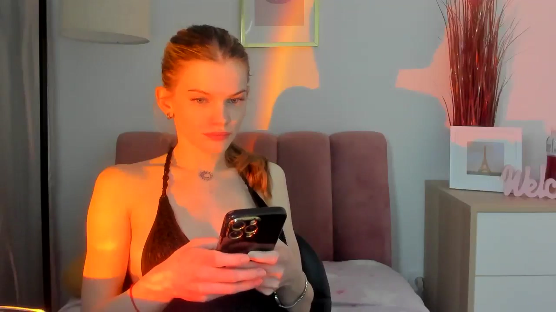 Gallery image thumbnail from ChristinaWave's myfreecams stream on, 01/08/2026, 14:24 image 5 of 20