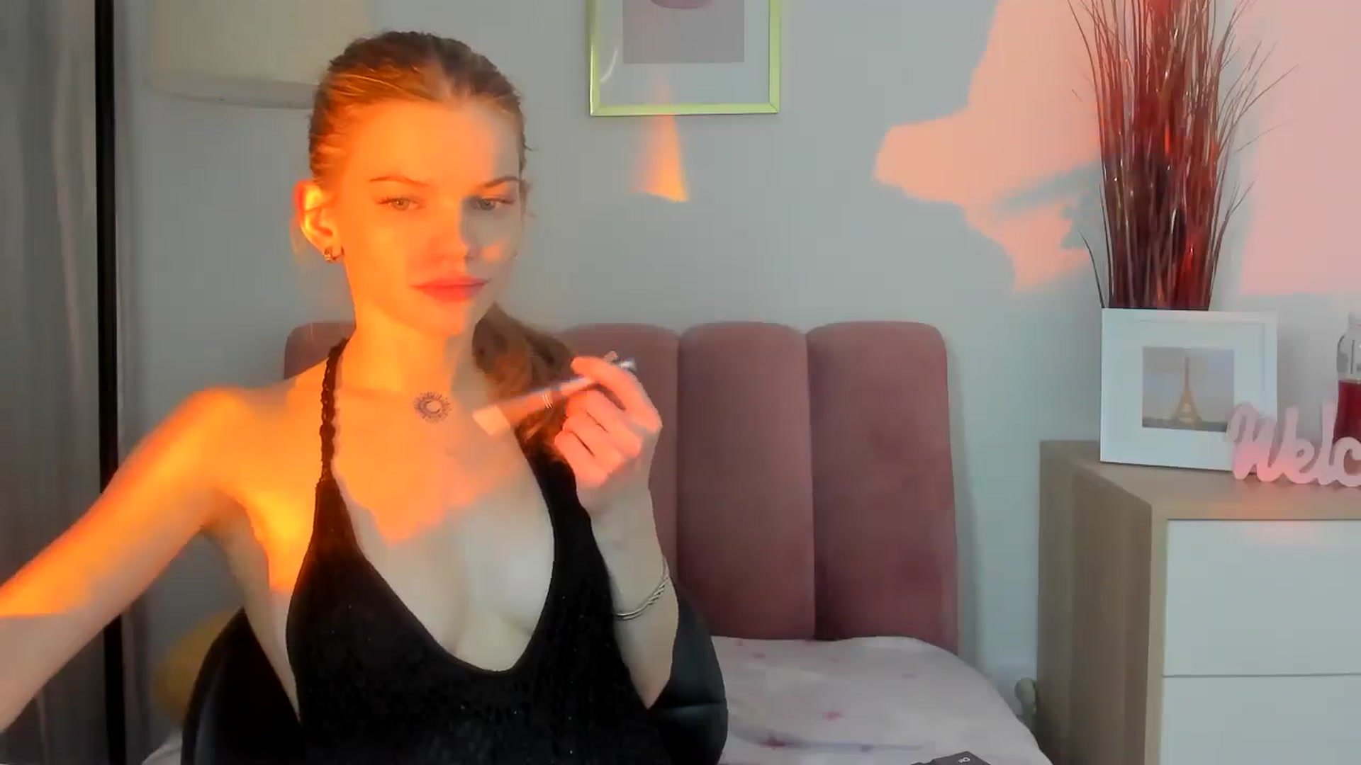 Gallery image thumbnail from ChristinaWave's myfreecams stream on, 01/08/2026, 14:24 image 16 of 20