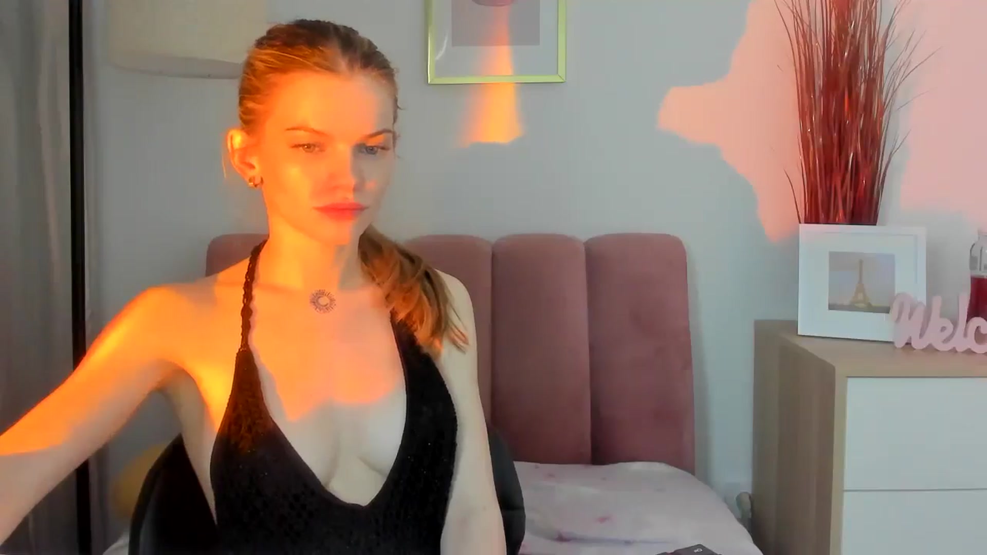 Gallery image thumbnail from ChristinaWave's myfreecams stream on, 01/08/2026, 14:24 image 17 of 20