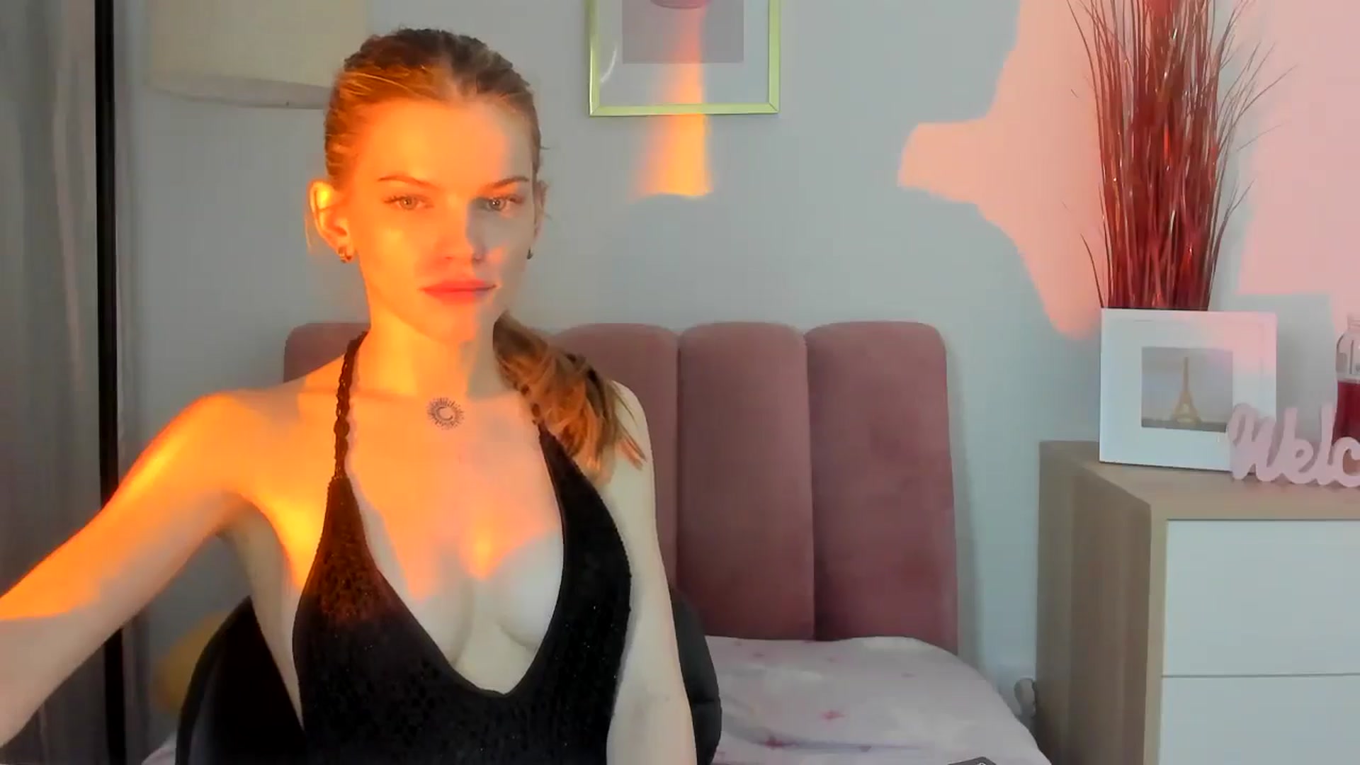 Gallery image thumbnail from ChristinaWave's myfreecams stream on, 01/08/2026, 14:24 image 18 of 20