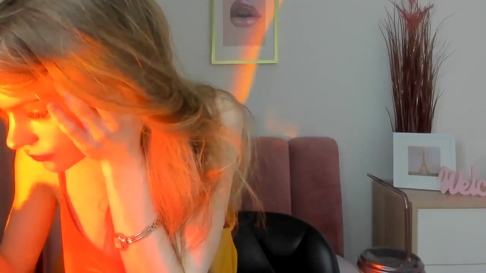 Gallery image thumbnail from ChristinaWave's myfreecams stream on, 01/09/2026, 10:41 image 19 of 20