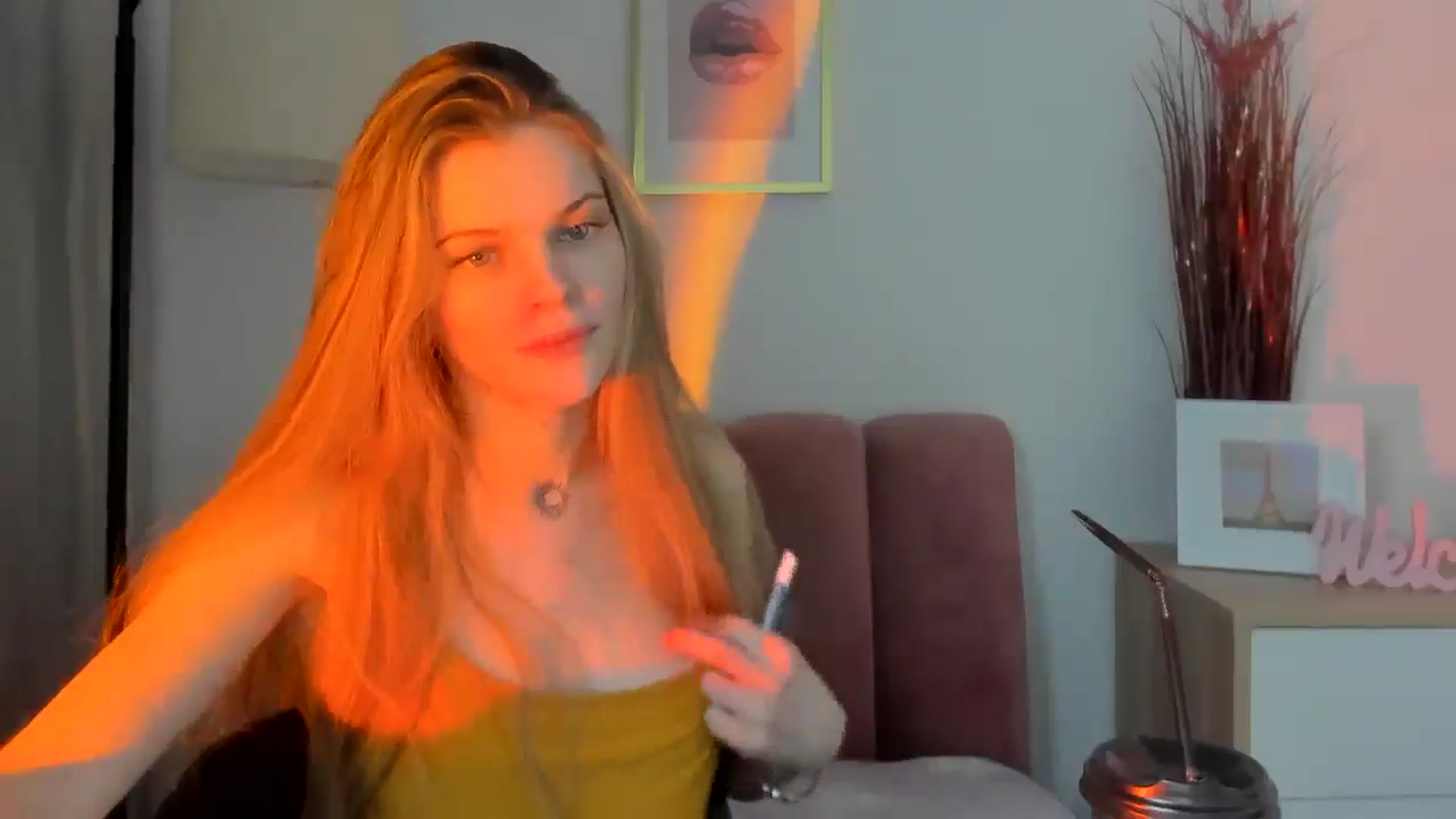 Gallery image thumbnail from ChristinaWave's myfreecams stream on, 01/09/2026, 12:18 image 9 of 20