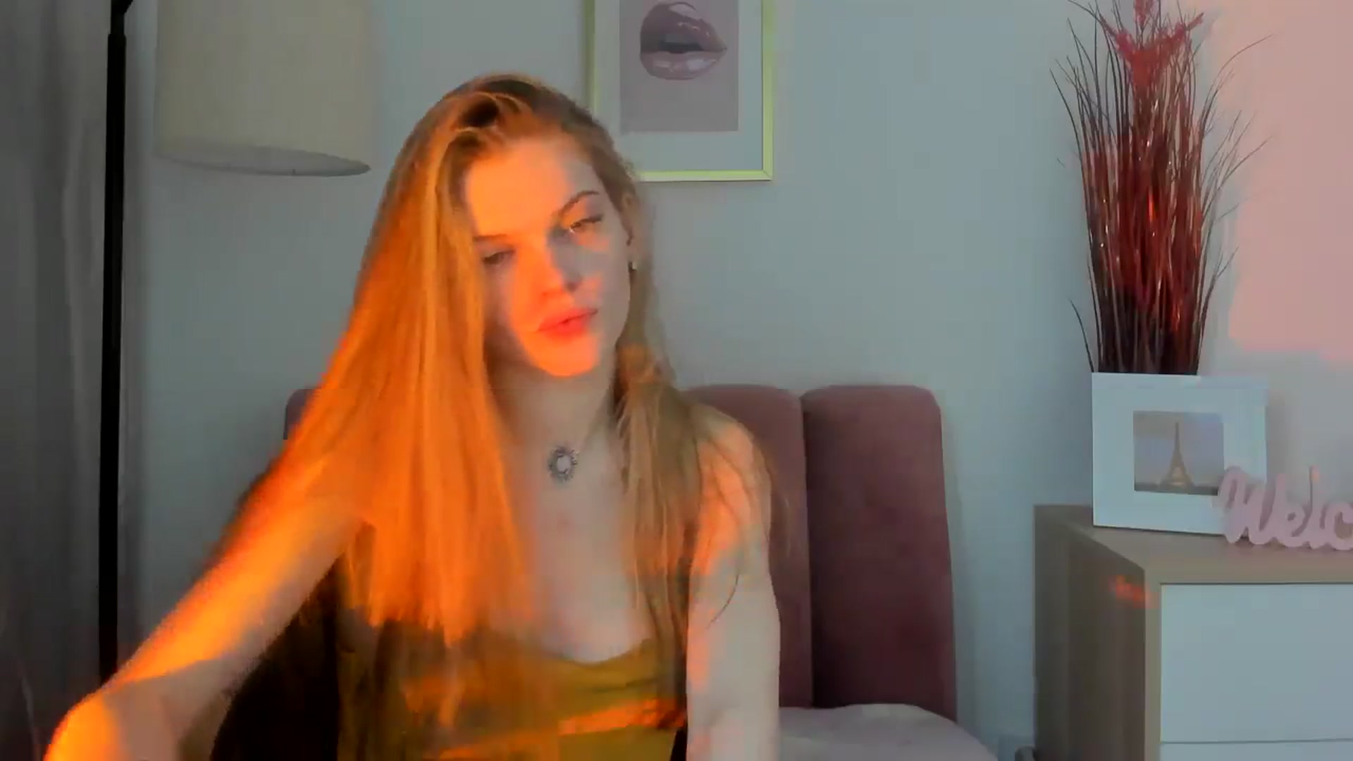 Gallery image thumbnail from ChristinaWave's myfreecams stream on, 01/09/2026, 13:14 image 3 of 20