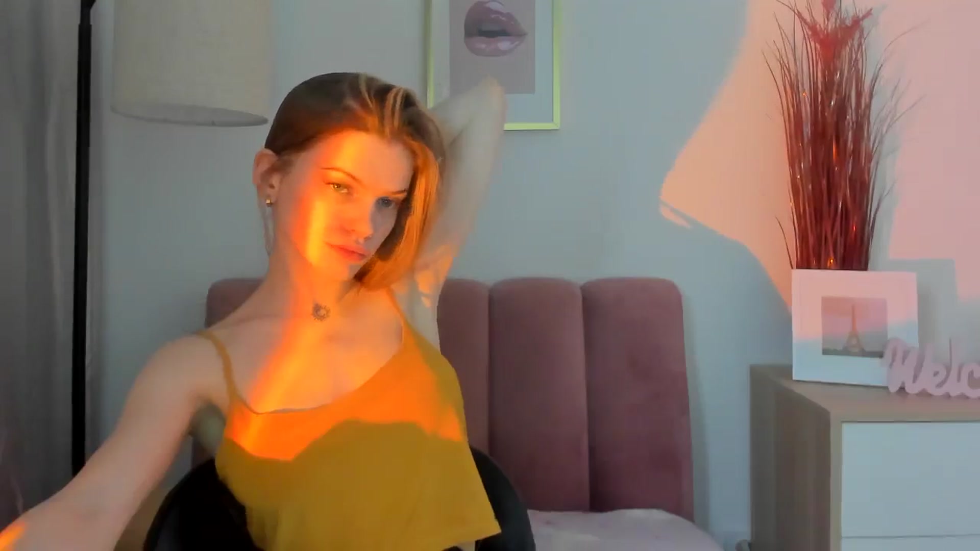 Gallery image thumbnail from ChristinaWave's myfreecams stream on, 01/09/2026, 13:14 image 7 of 20