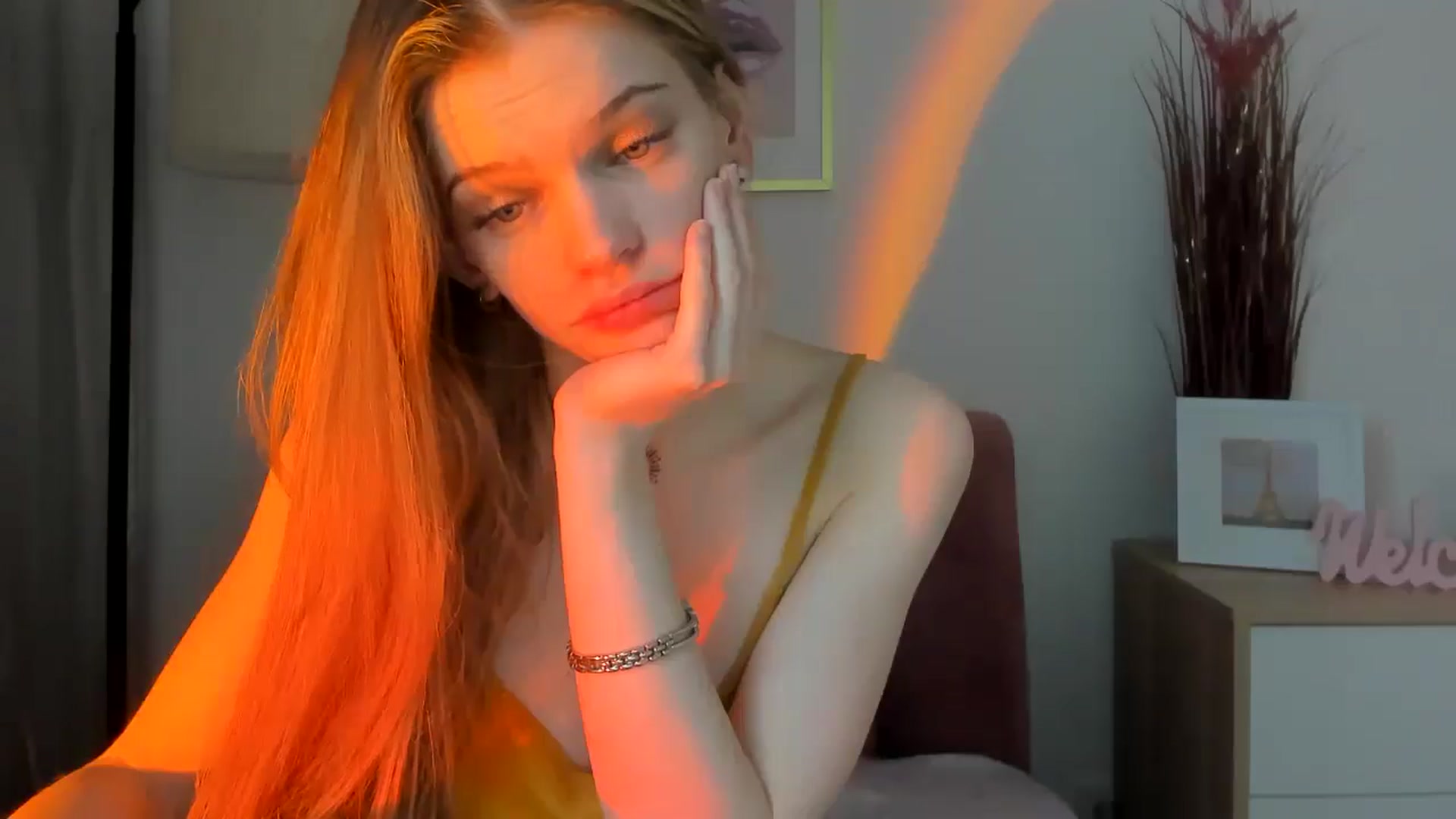 Gallery image thumbnail from ChristinaWave's myfreecams stream on, 01/09/2026, 13:14 image 6 of 20