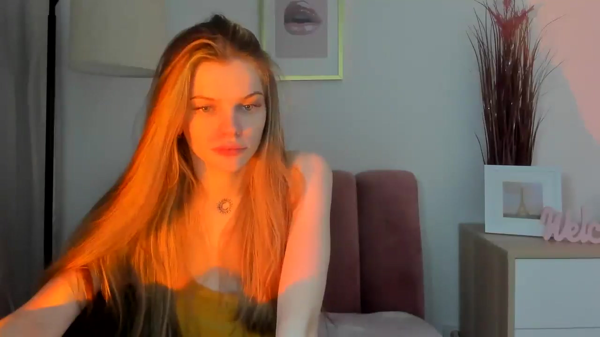 Gallery image thumbnail from ChristinaWave's myfreecams stream on, 01/09/2026, 13:42 image 13 of 20