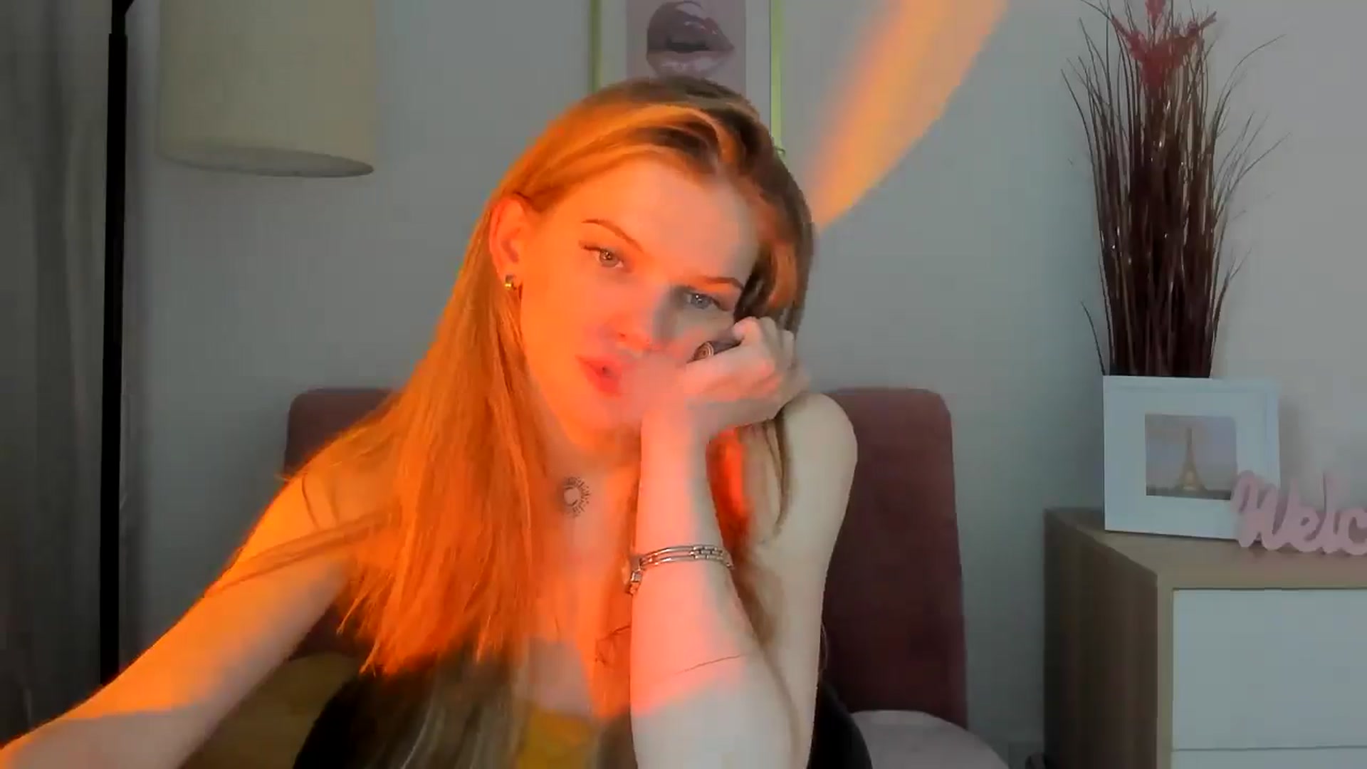 Gallery image thumbnail from ChristinaWave's myfreecams stream on, 01/09/2026, 13:42 image 15 of 20