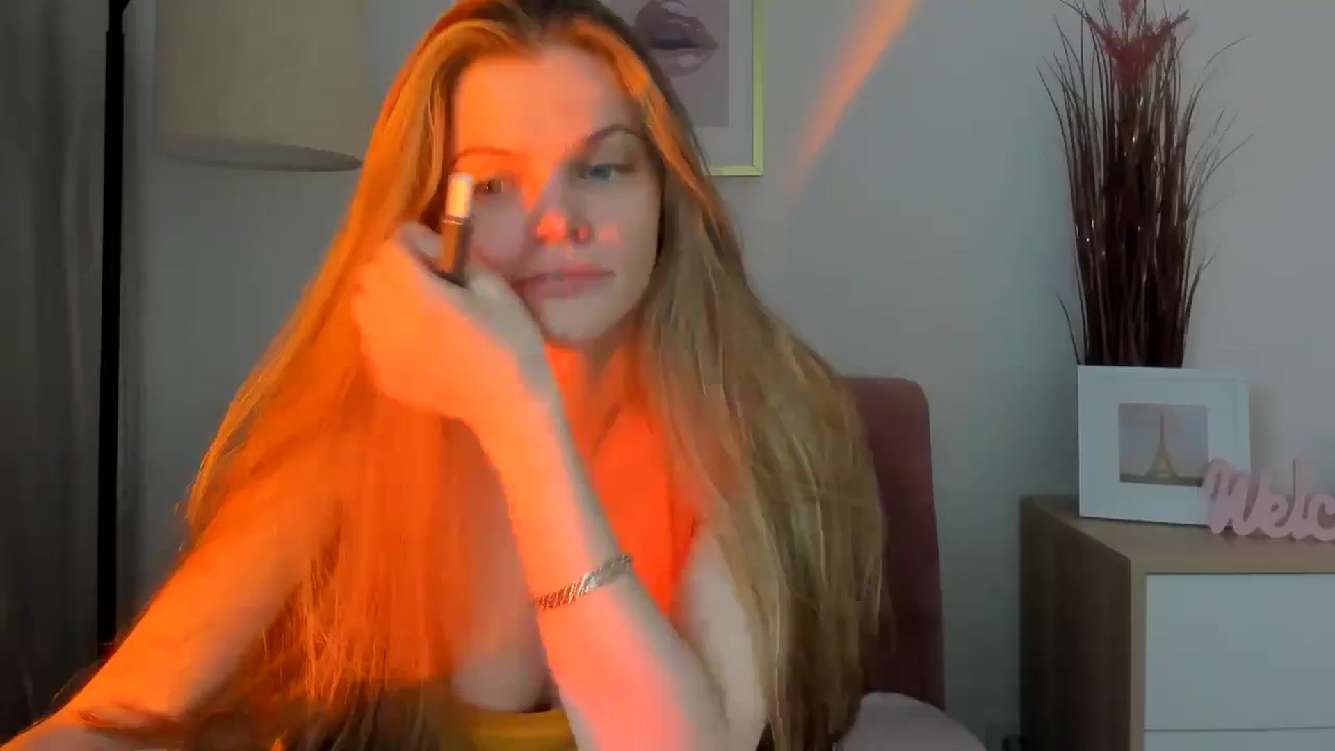 Gallery image thumbnail from ChristinaWave's myfreecams stream on, 01/09/2026, 13:42 image 4 of 20