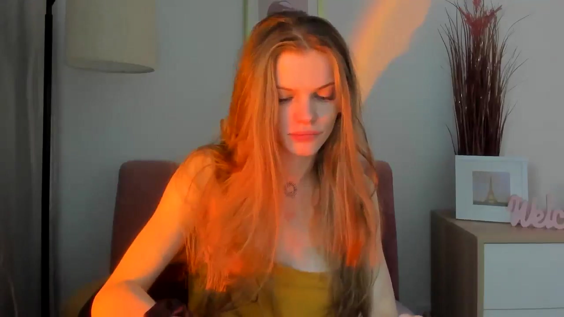 Gallery image thumbnail from ChristinaWave's myfreecams stream on, 01/09/2026, 14:14 image 8 of 20
