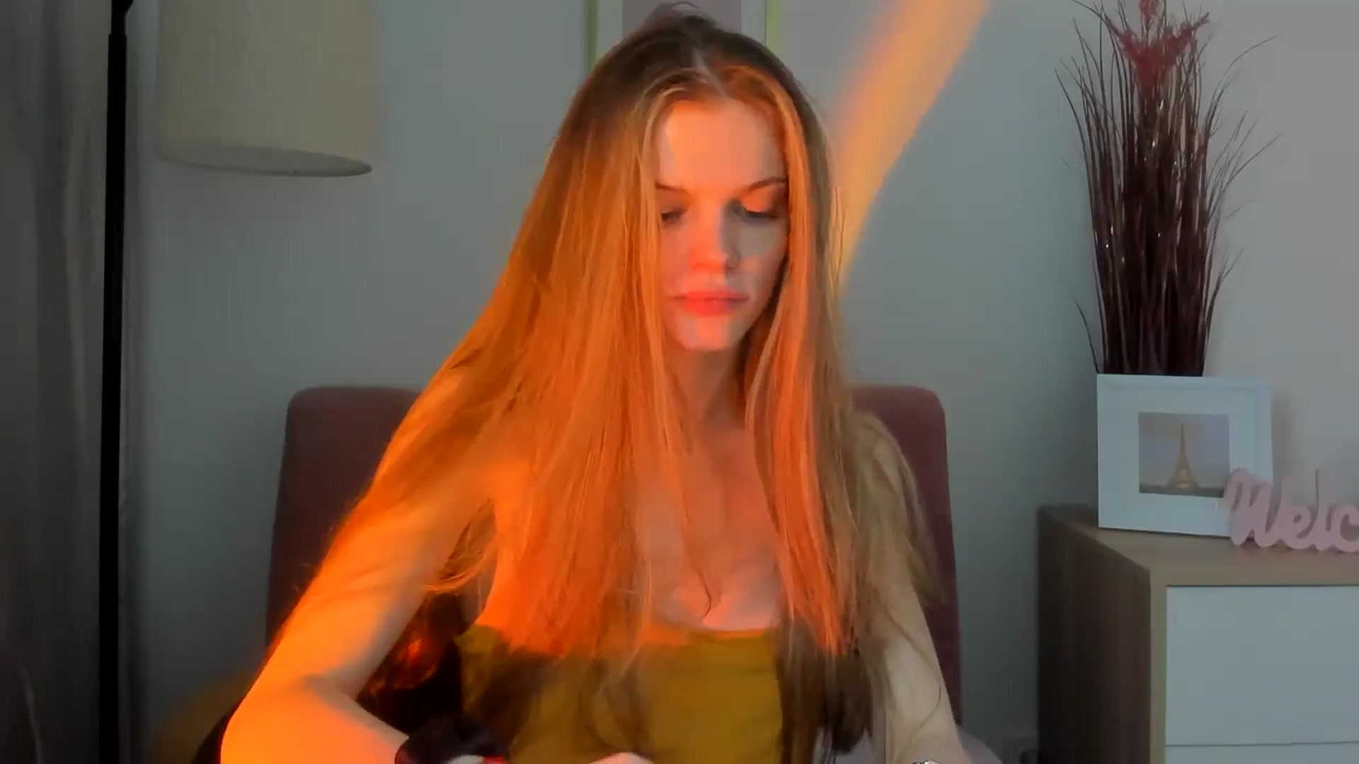 Gallery image thumbnail from ChristinaWave's myfreecams stream on, 01/09/2026, 14:14 image 5 of 20