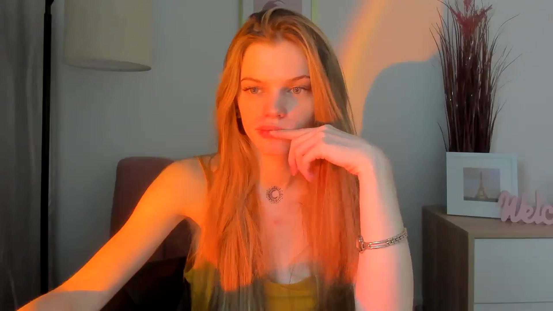 Gallery image thumbnail from ChristinaWave's myfreecams stream on, 01/09/2026, 14:14 image 3 of 20