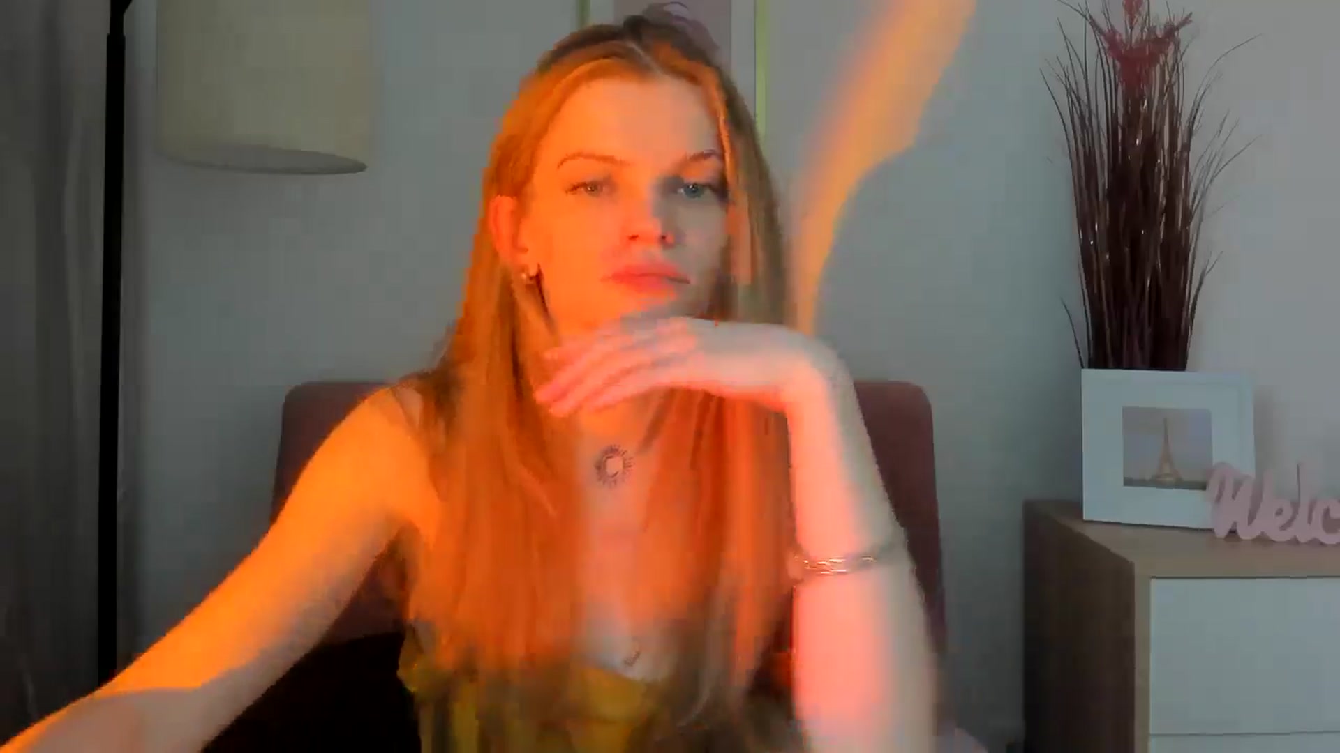 Gallery image thumbnail from ChristinaWave's myfreecams stream on, 01/09/2026, 14:14 image 10 of 20
