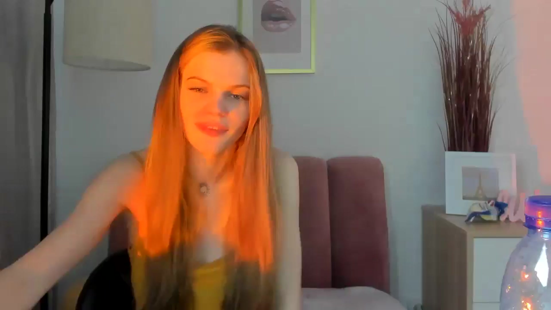 Gallery image thumbnail from ChristinaWave's myfreecams stream on, 01/09/2026, 14:40 image 1 of 20