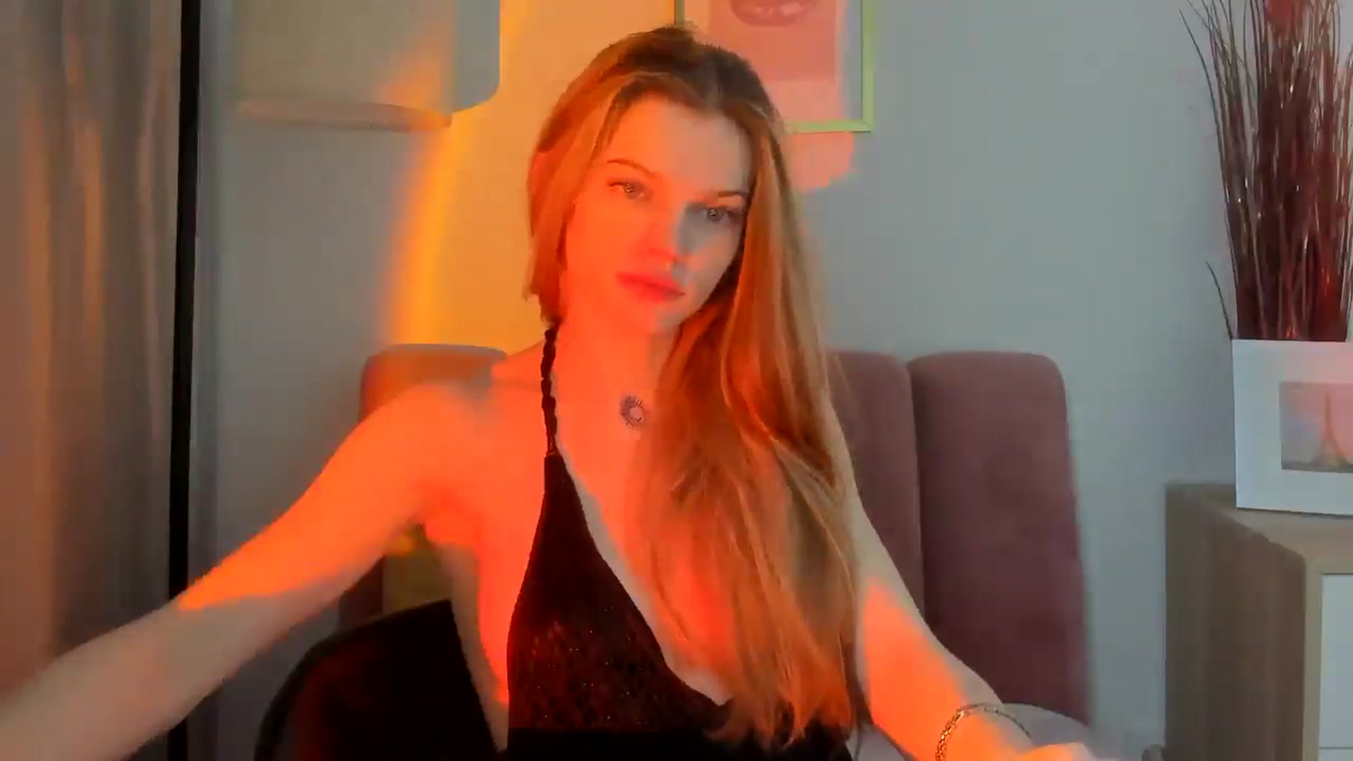 Gallery image thumbnail from ChristinaWave's myfreecams stream on, 01/10/2026, 13:30 image 13 of 20