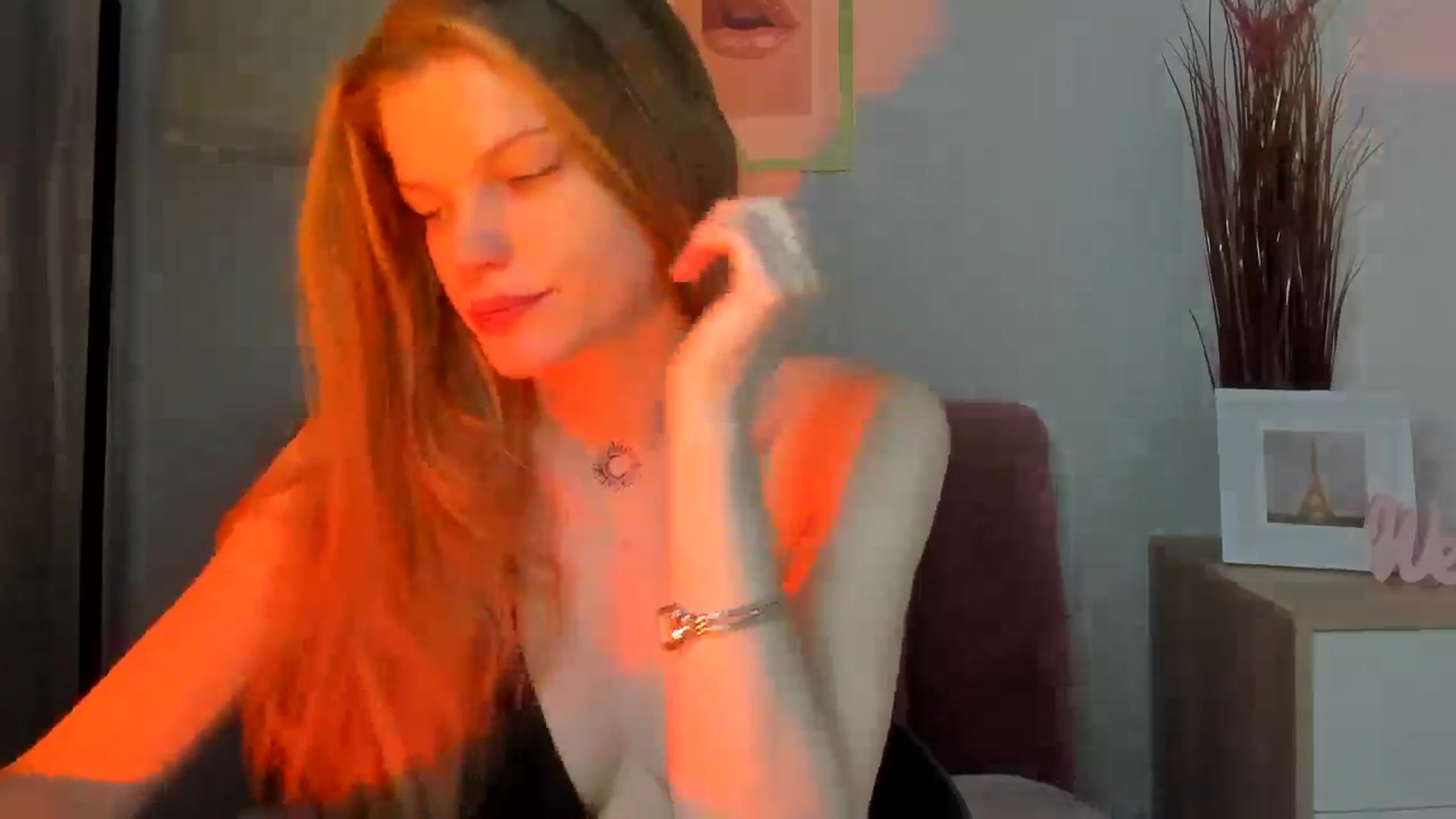 Gallery image thumbnail from ChristinaWave's myfreecams stream on, 01/11/2026, 10:31 image 8 of 20