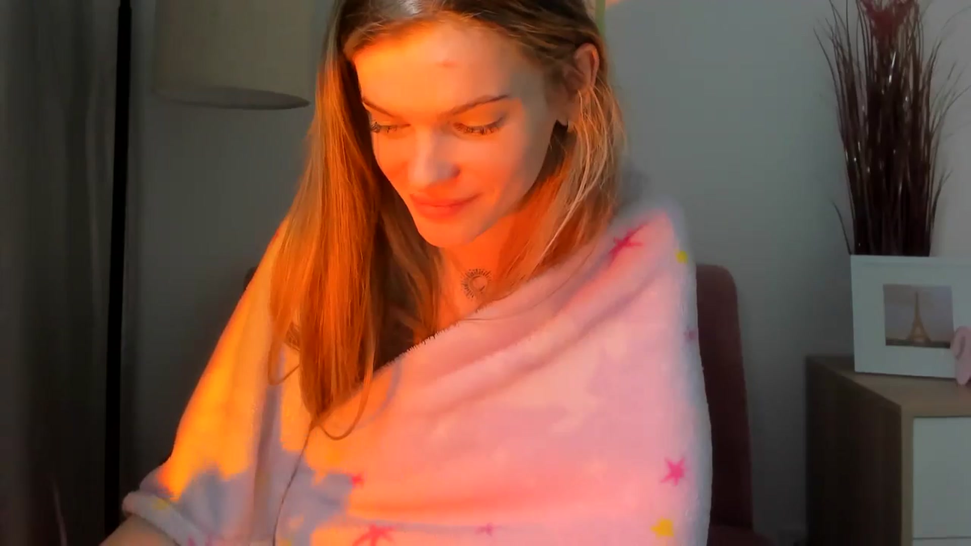 Gallery image thumbnail from ChristinaWave's myfreecams stream on, 01/13/2026, 14:39 image 9 of 20