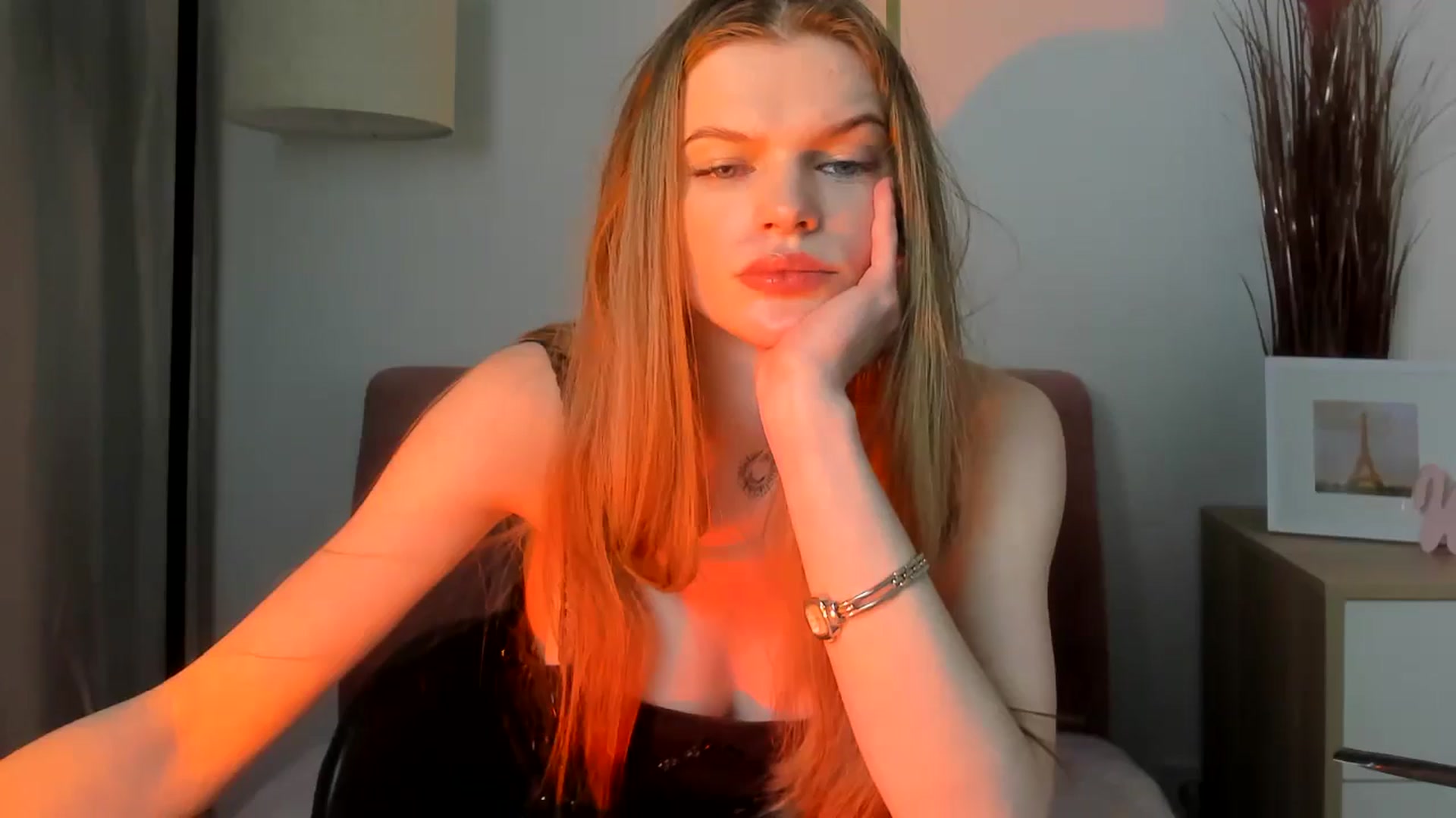 Gallery image thumbnail from ChristinaWave's myfreecams stream on, 01/16/2026, 13:49 image 20 of 20
