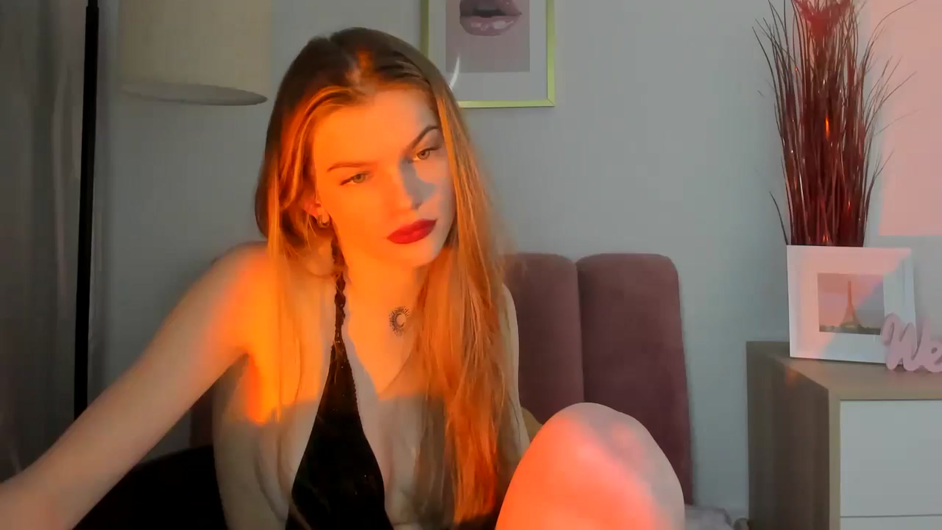 Gallery image thumbnail from ChristinaWave's myfreecams stream on, 01/18/2026, 11:26 image 10 of 20