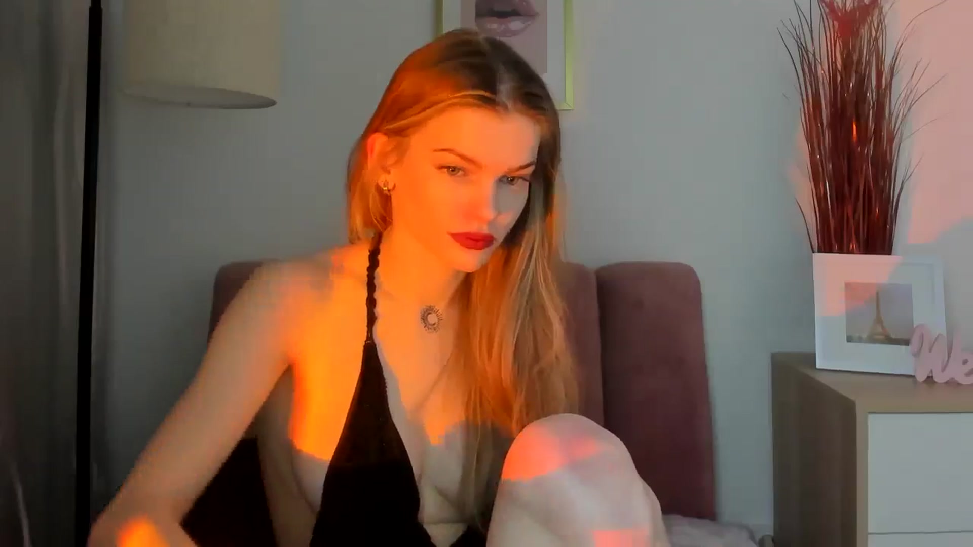 Gallery image thumbnail from ChristinaWave's myfreecams stream on, 01/18/2026, 11:26 image 6 of 20