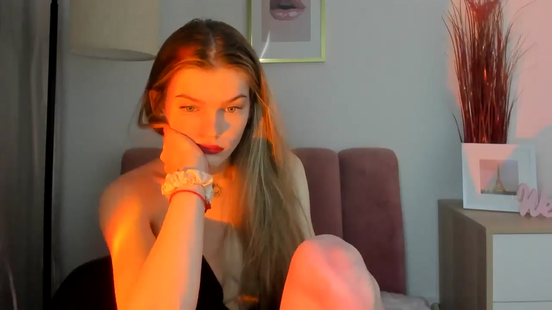 Gallery image thumbnail from ChristinaWave's myfreecams stream on, 01/18/2026, 11:26 image 7 of 20