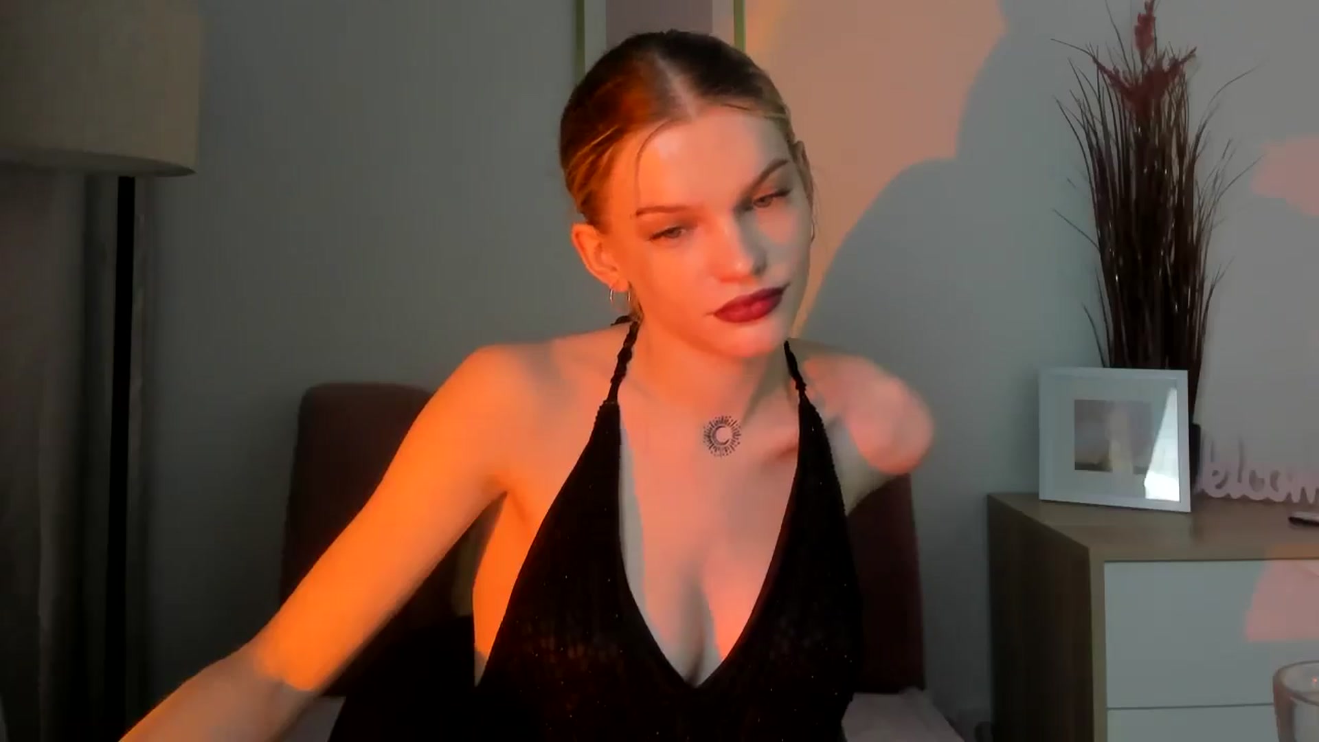 Gallery image thumbnail from ChristinaWave's myfreecams stream on, 01/27/2026, 14:19 image 16 of 20