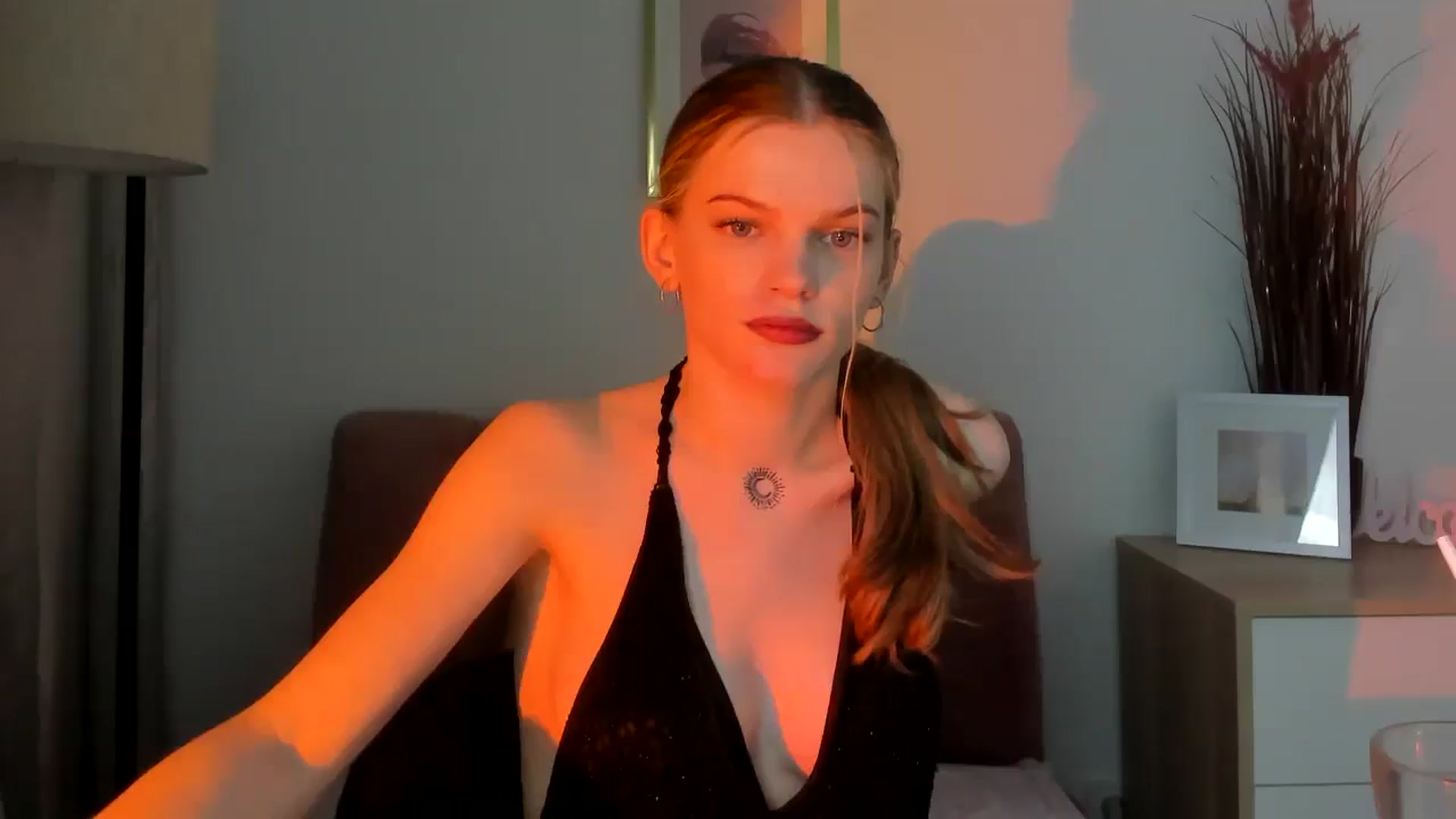 Gallery image thumbnail from ChristinaWave's myfreecams stream on, 01/27/2026, 16:32 image 12 of 20
