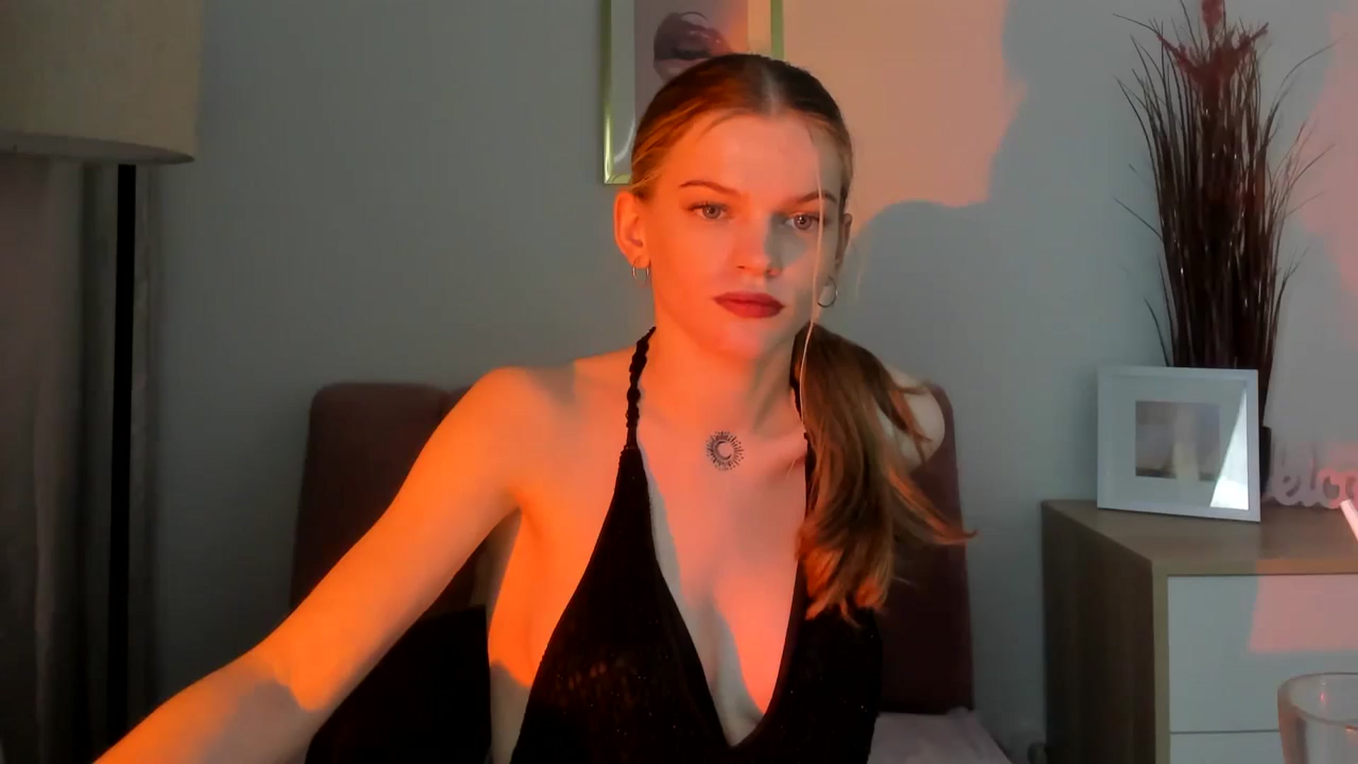 Gallery image thumbnail from ChristinaWave's myfreecams stream on, 01/27/2026, 16:32 image 14 of 20