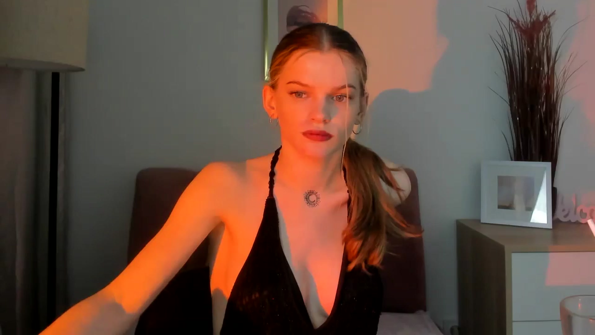 Gallery image thumbnail from ChristinaWave's myfreecams stream on, 01/27/2026, 16:32 image 13 of 20
