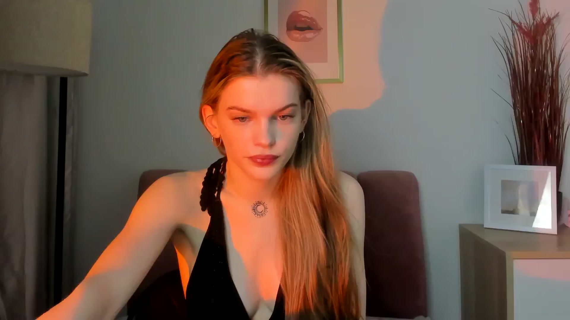 Gallery image thumbnail from ChristinaWave's myfreecams stream on, 01/29/2026, 13:32 image 19 of 20