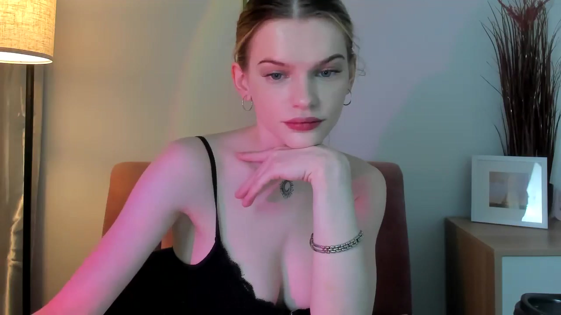 Gallery image thumbnail from ChristinaWave's myfreecams stream on, 01/31/2026, 12:45 image 19 of 20