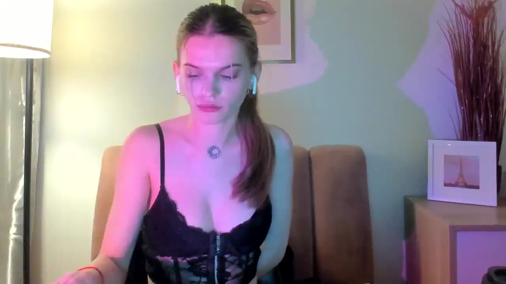 Gallery image thumbnail from ChristinaWave's myfreecams stream on, 01/31/2026, 15:38 image 14 of 20