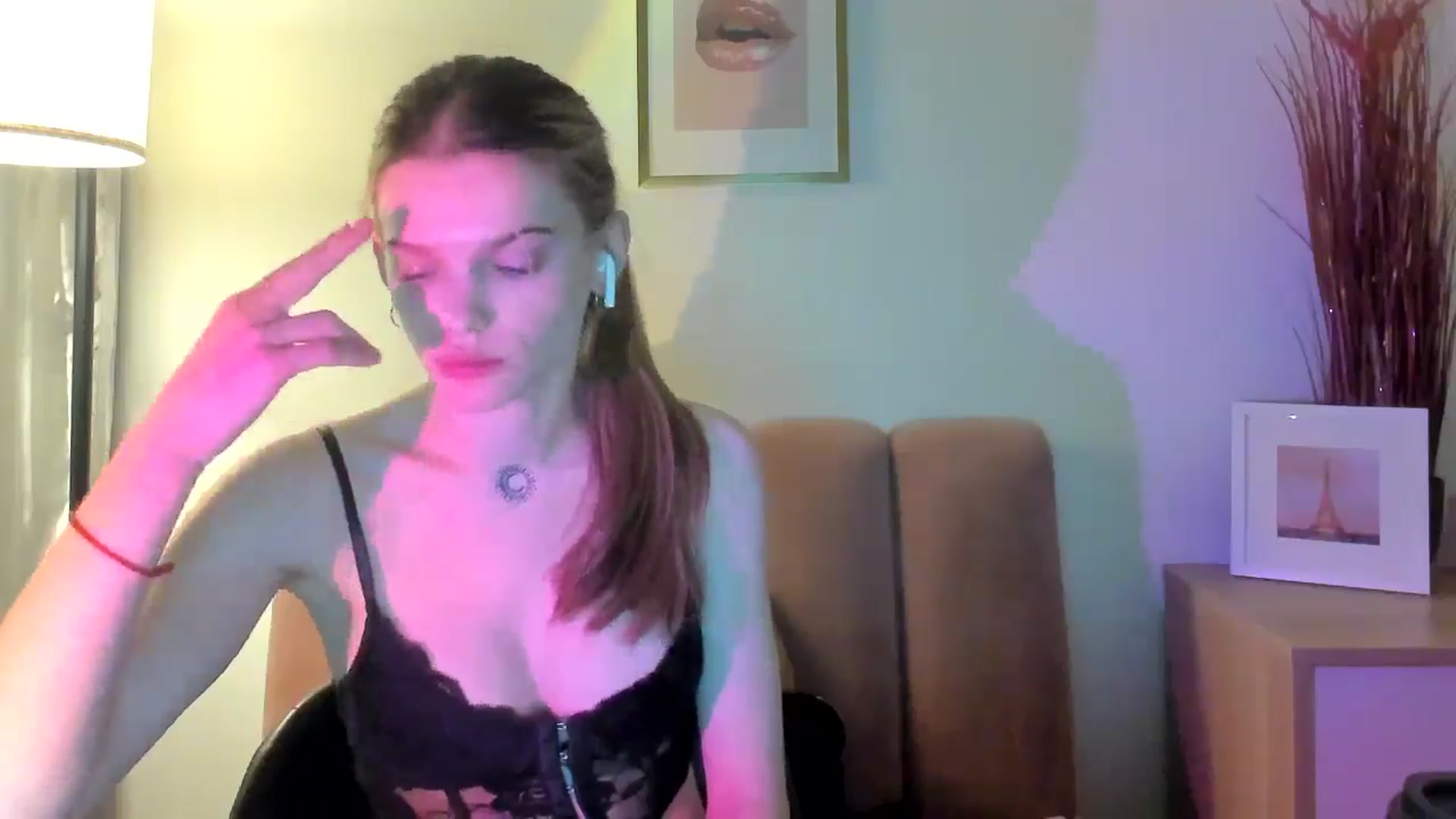Gallery image thumbnail from ChristinaWave's myfreecams stream on, 01/31/2026, 15:38 image 18 of 20