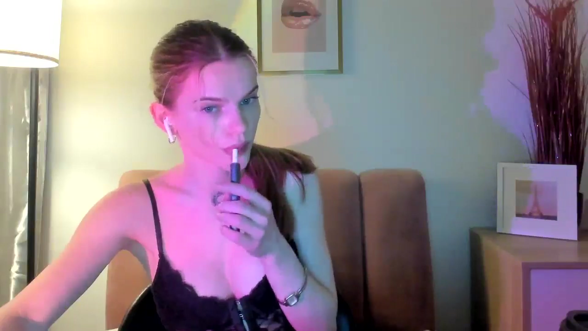 Gallery image thumbnail from ChristinaWave's myfreecams stream on, 01/31/2026, 15:38 image 10 of 20