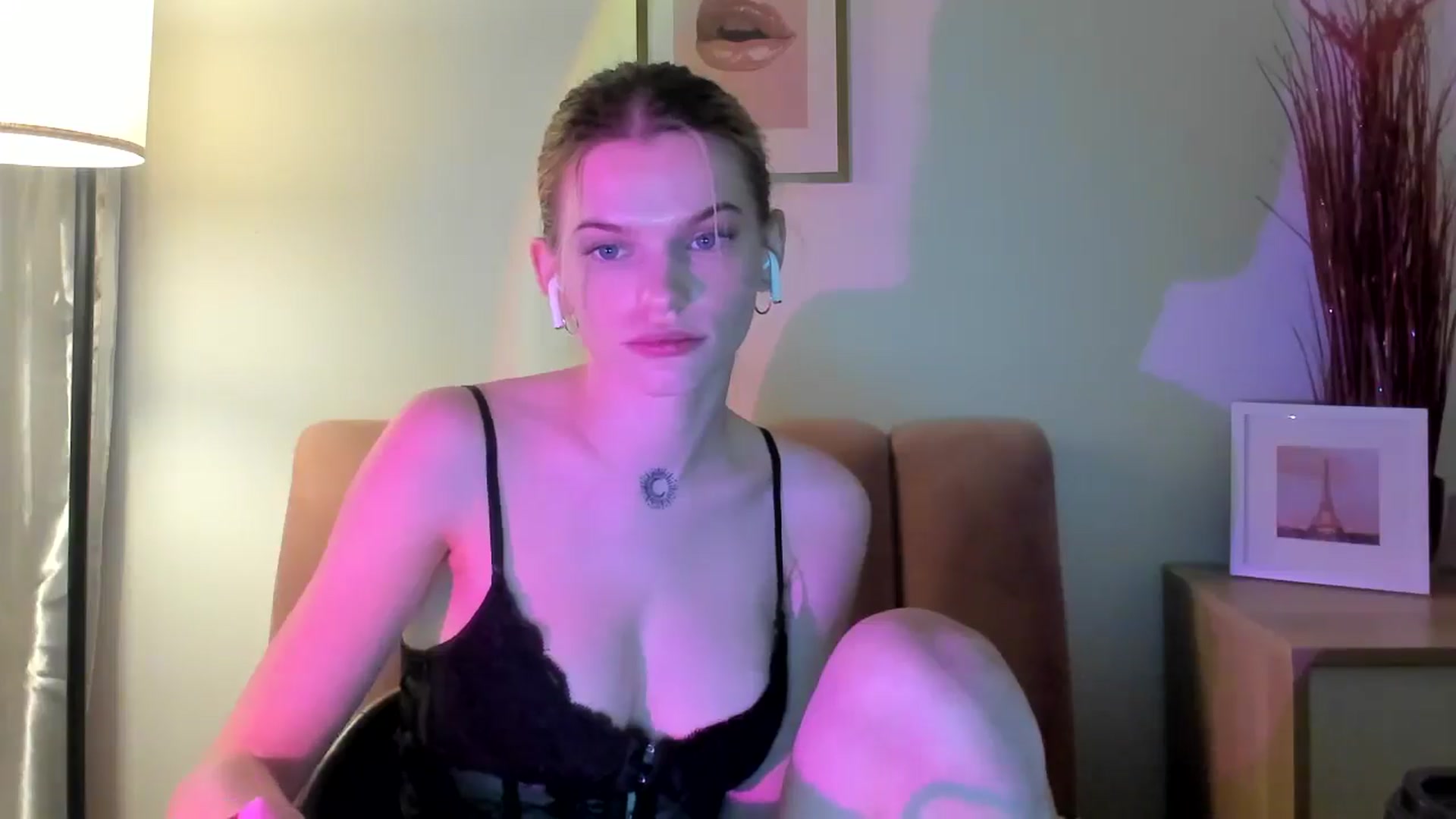 Gallery image thumbnail from ChristinaWave's myfreecams stream on, 01/31/2026, 15:38 image 2 of 20