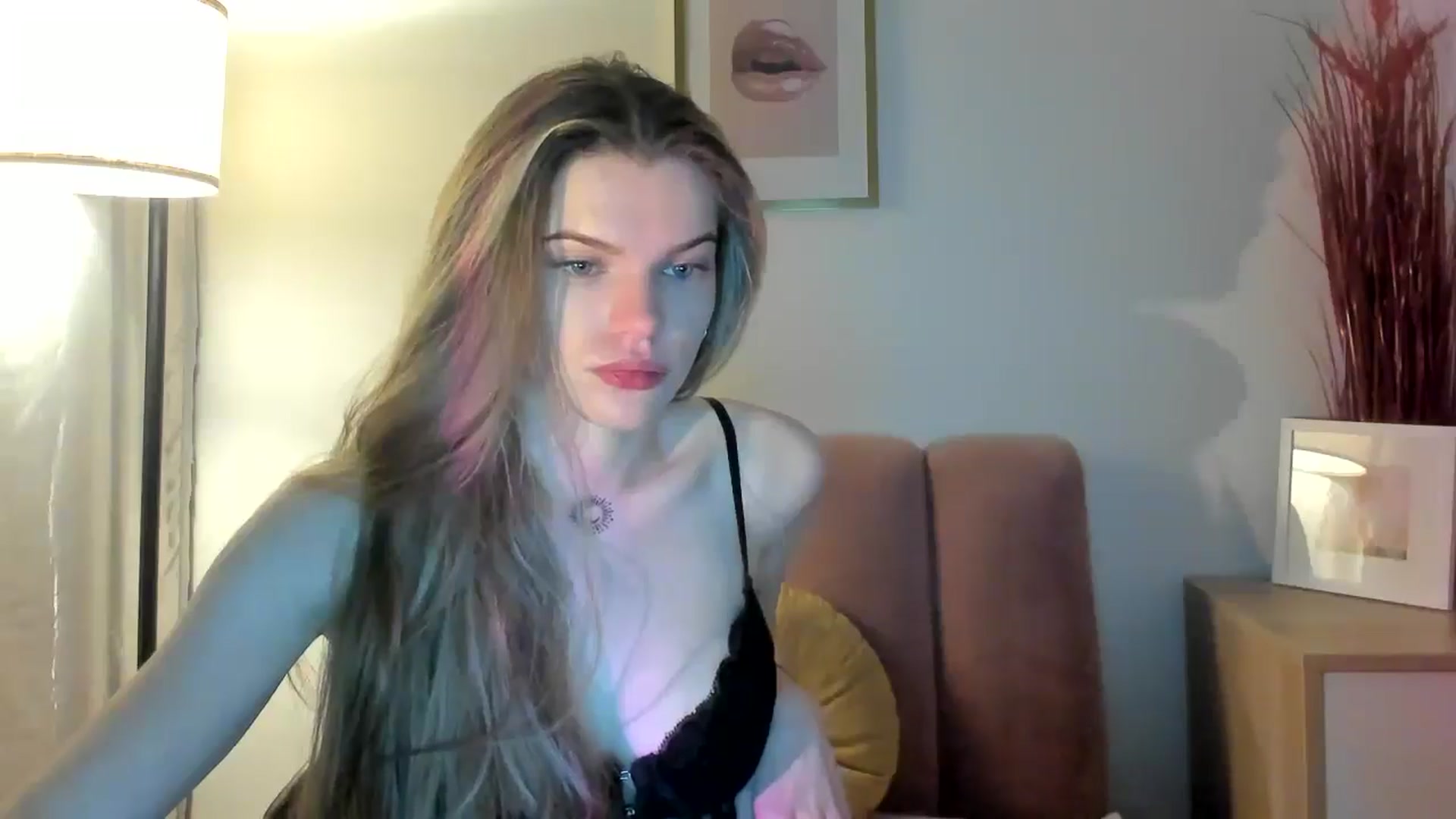 Gallery image thumbnail from ChristinaWave's myfreecams stream on, 02/04/2026, 11:19 image 4 of 20