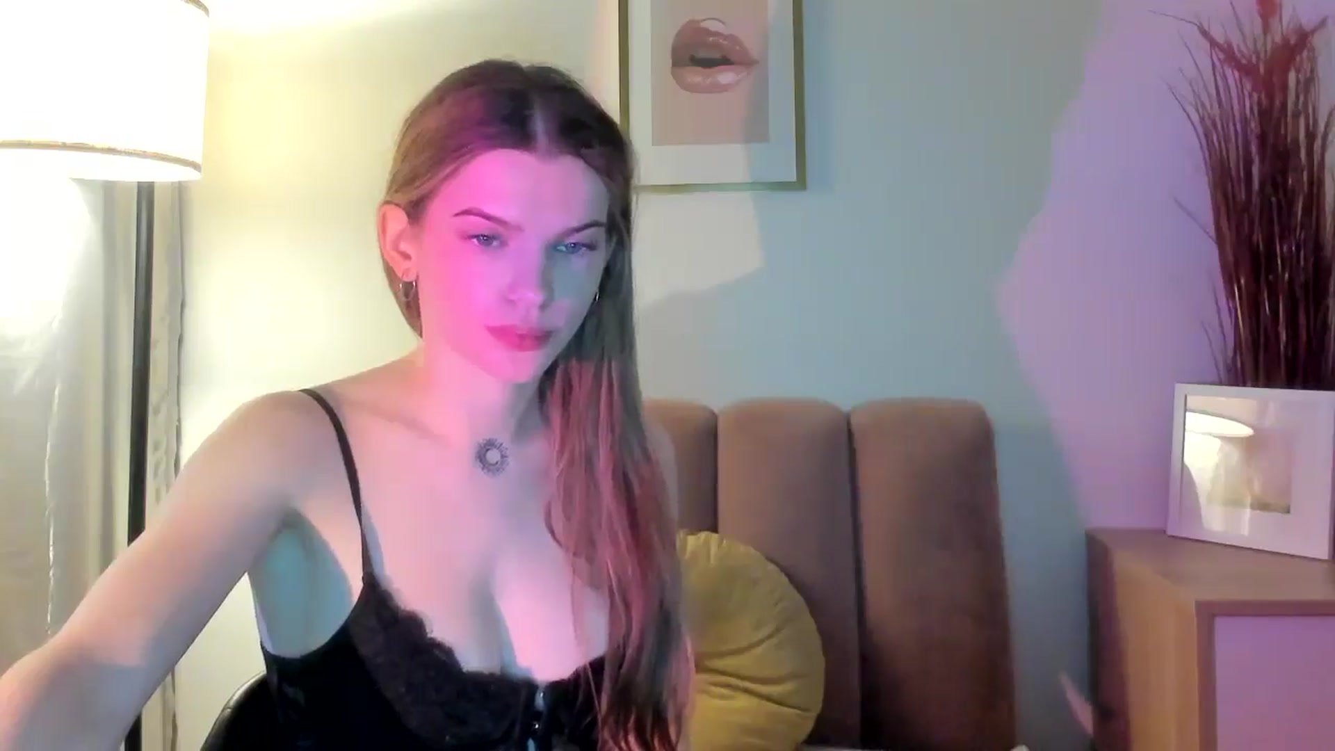 Gallery image thumbnail from ChristinaWave's myfreecams stream on, 02/04/2026, 12:32 image 14 of 20
