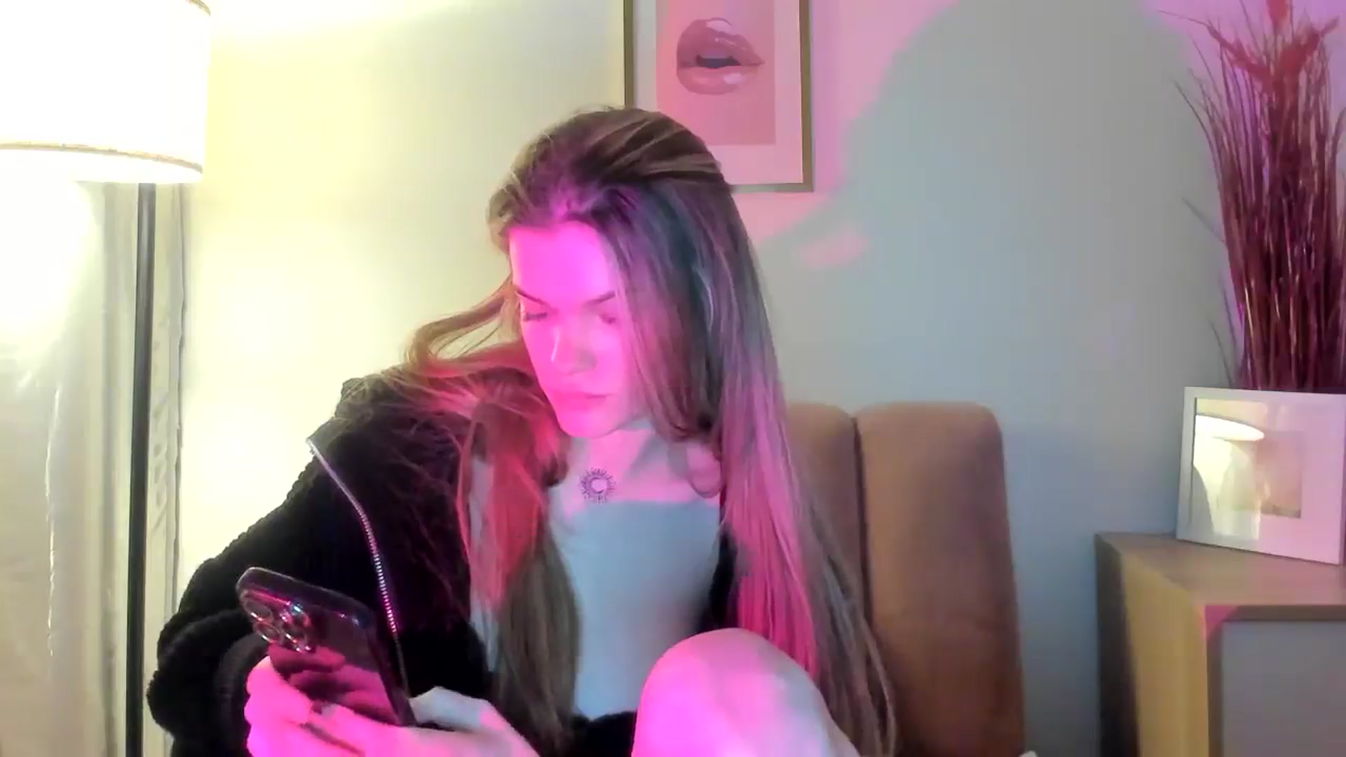 Gallery image thumbnail from ChristinaWave's myfreecams stream on, 02/04/2026, 12:57 image 10 of 20