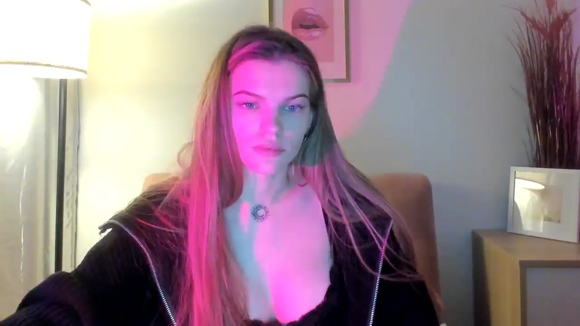 Gallery image thumbnail from ChristinaWave's myfreecams stream on, 02/04/2026, 12:57 image 3 of 20