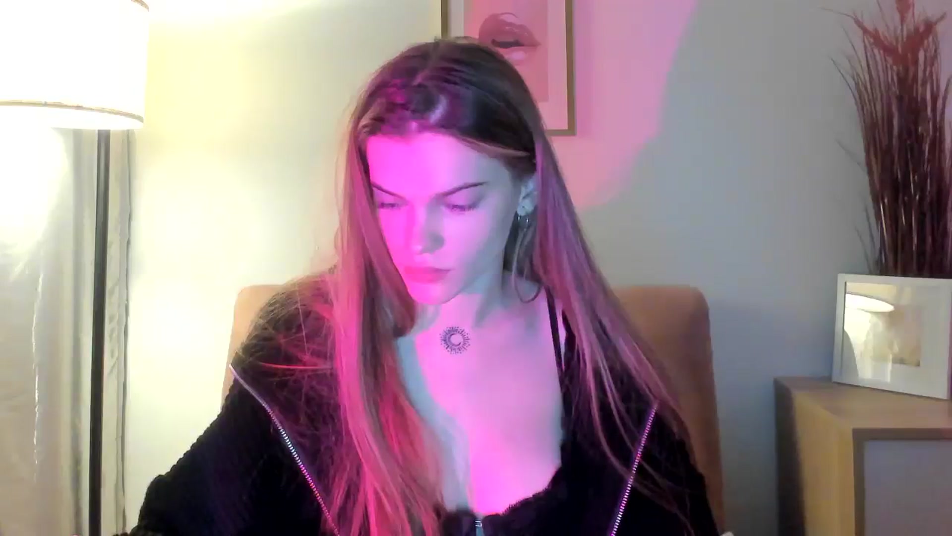 Gallery image thumbnail from ChristinaWave's myfreecams stream on, 02/04/2026, 12:57 image 4 of 20