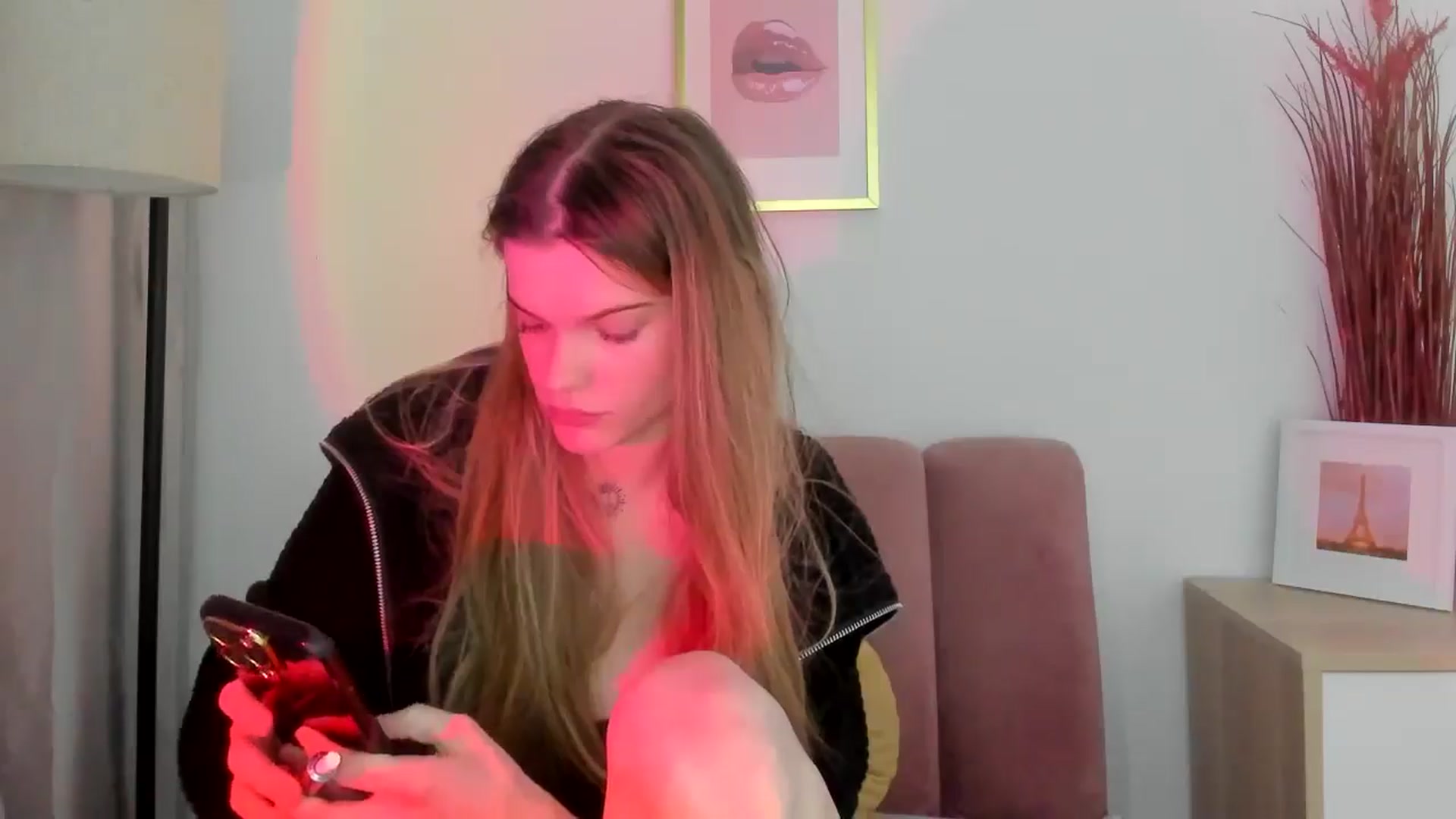 Gallery image thumbnail from ChristinaWave's myfreecams stream on, 02/04/2026, 13:25 image 5 of 20