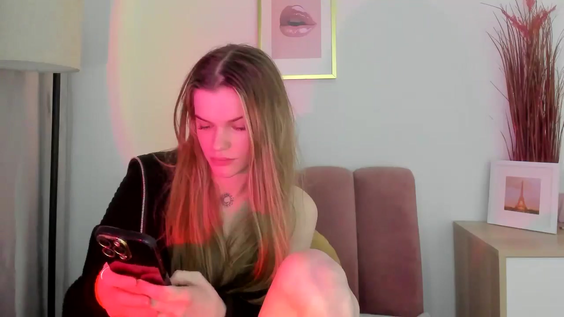 Gallery image thumbnail from ChristinaWave's myfreecams stream on, 02/04/2026, 13:25 image 18 of 20