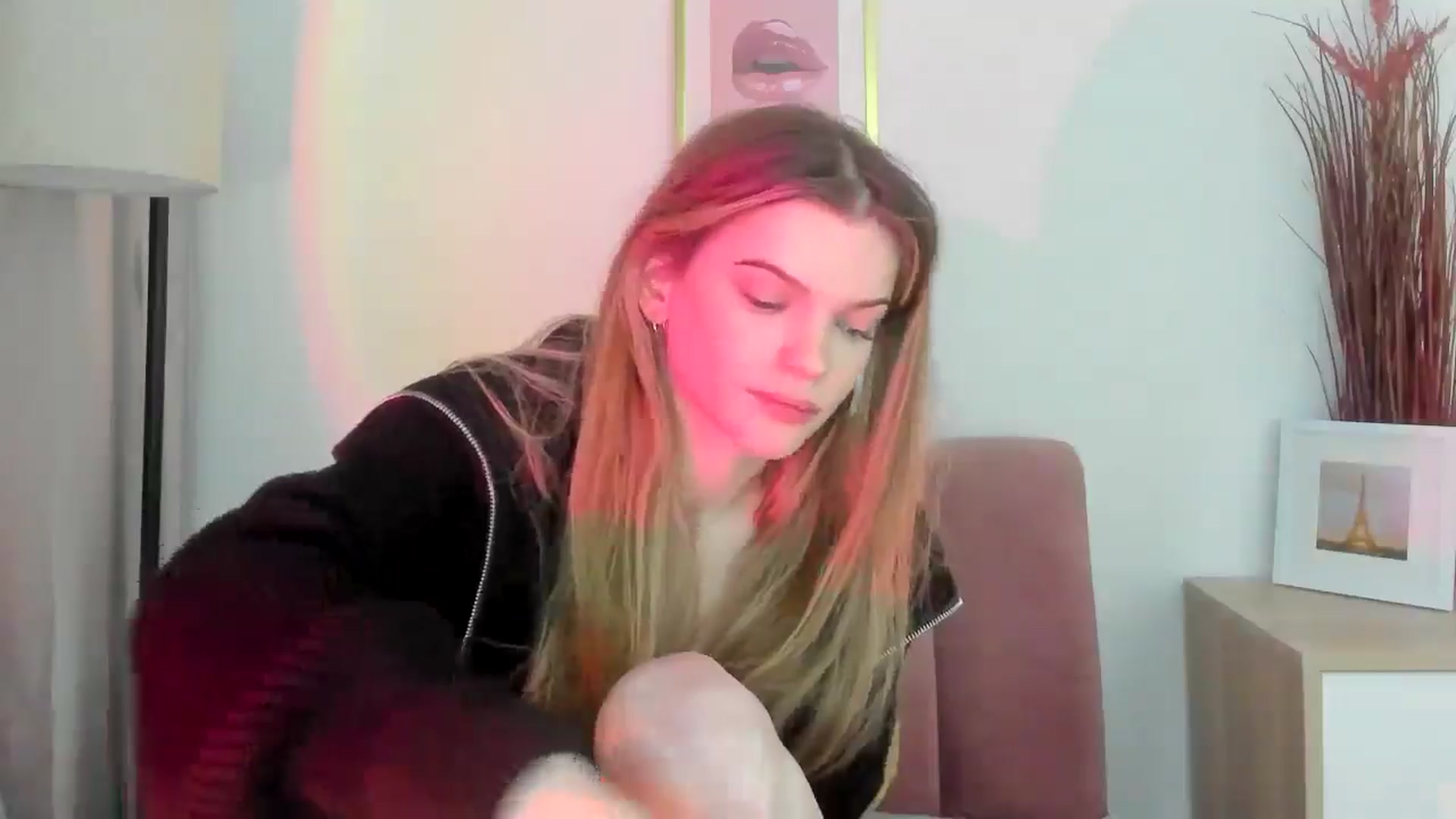 Gallery image thumbnail from ChristinaWave's myfreecams stream on, 02/04/2026, 13:25 image 4 of 20