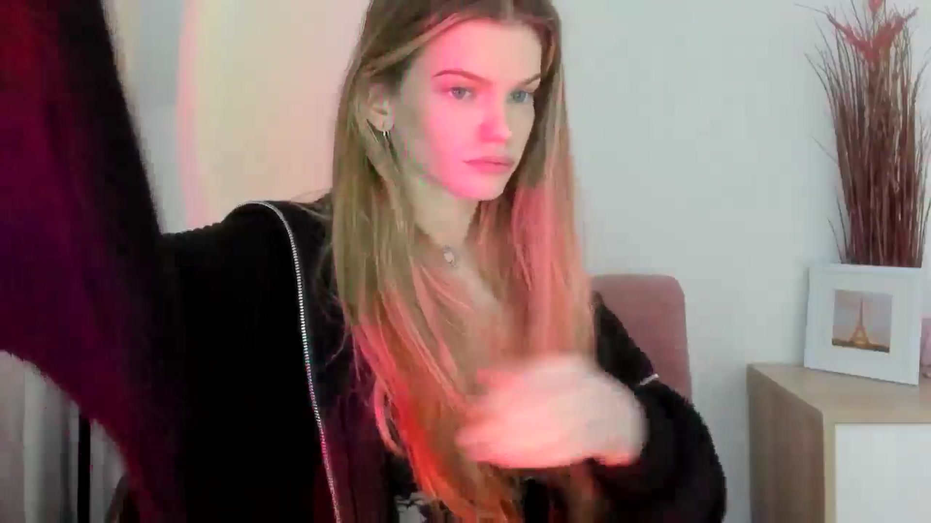 Gallery image thumbnail from ChristinaWave's myfreecams stream on, 02/04/2026, 13:25 image 13 of 20